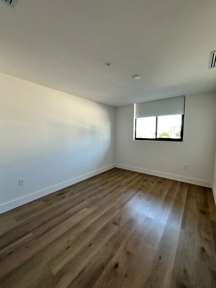 Building Photo - 2415 Jackson St