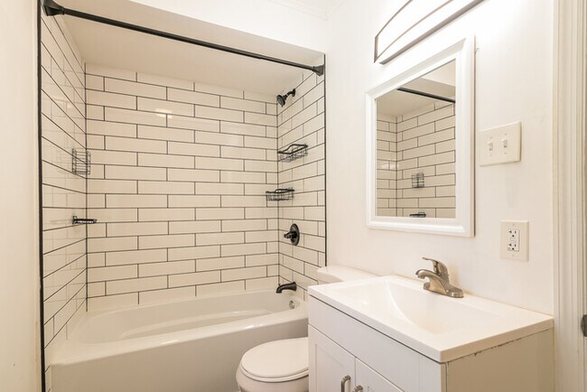 Building Photo - Fantastic 1bd/2ba home! Let yourself in!