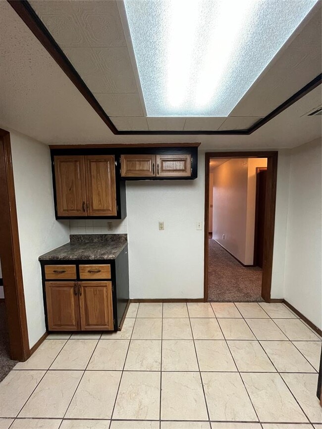 Building Photo - 716 Smalley Dr