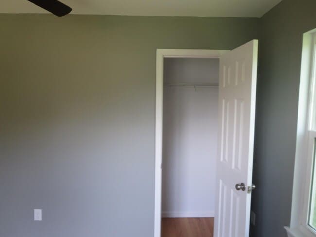 Building Photo - 324 2nd St