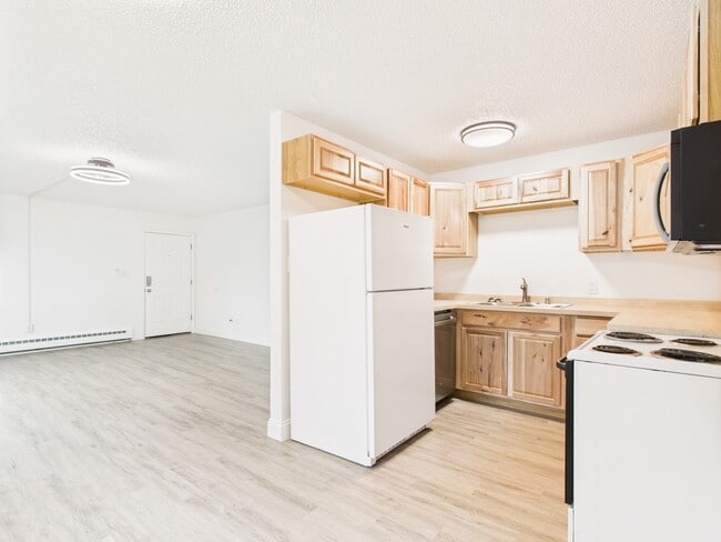 Building Photo - 2663 S Turner St