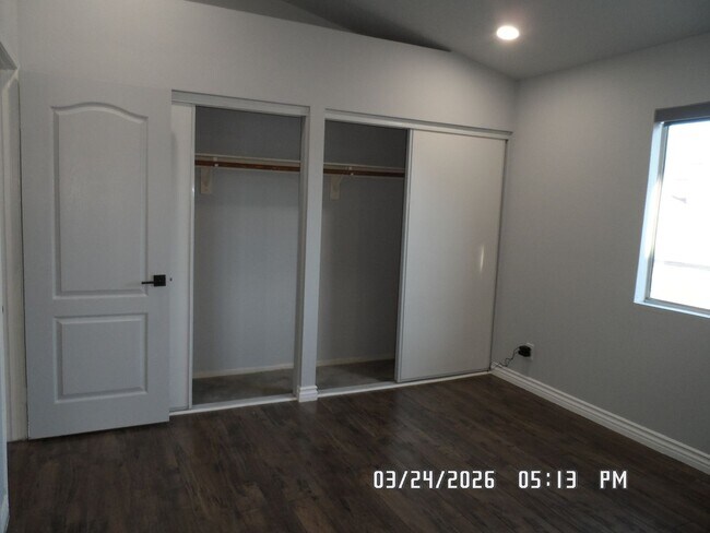 Building Photo - 3 Bedrooms, 2 Bathrooms, approx. 1112 sq. ft., 2 Car Garage, Solar Panels, Internet Included. Cos...