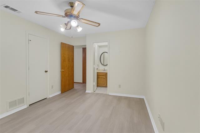 Building Photo - 421 Pebblecreek Dr