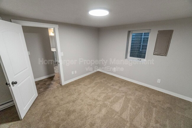 Building Photo - 508 E Rich Ave