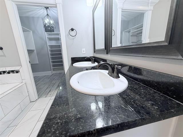 Building Photo - 69 Carousel Cir