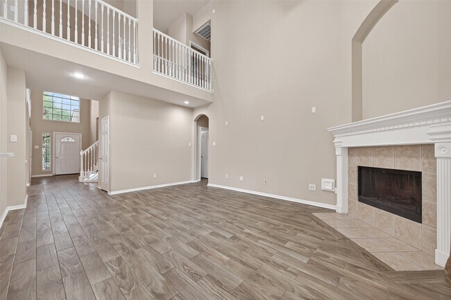 Building Photo - 4623 Russett Ln