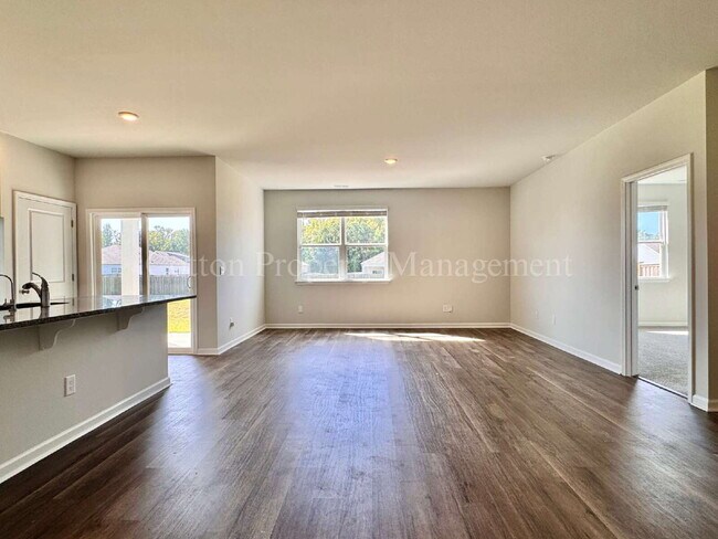 Building Photo - 816 Delta Ct