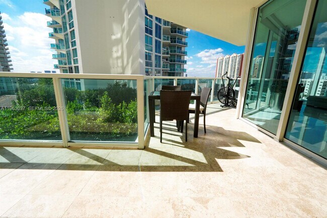 Building Photo - 200 Sunny Isles Blvd