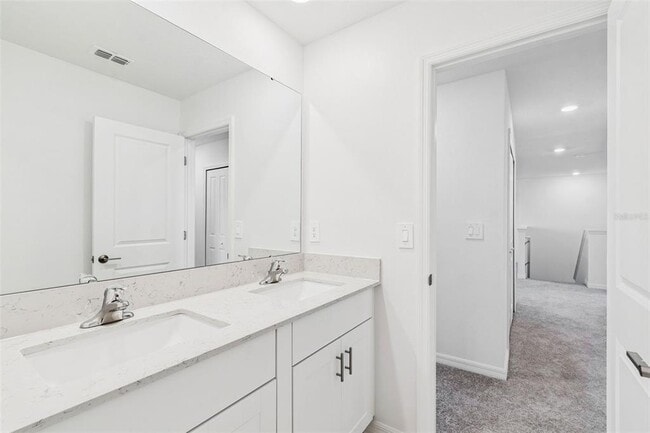 Building Photo - 1712 Tropical Oasis Ave