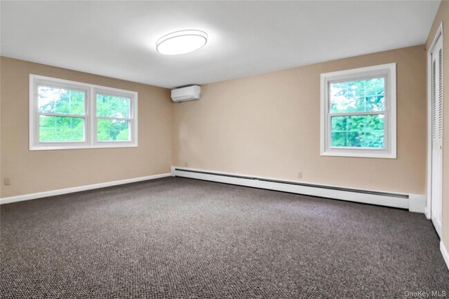 Building Photo - 40 Seabrook Ln