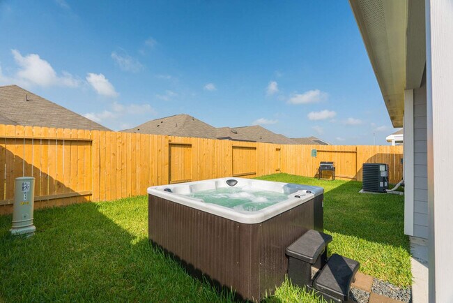 Building Photo - 8110 Alpine Bearberry Dr