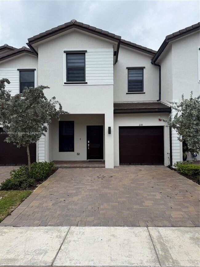 Primary Photo - 218 SW 159th Dr
