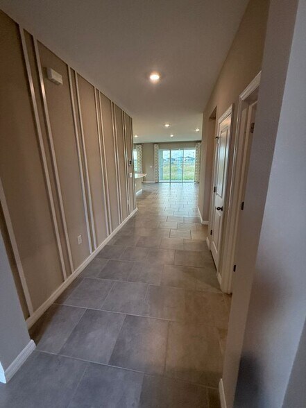 Building Photo - 11105 Cotton Vale Pl