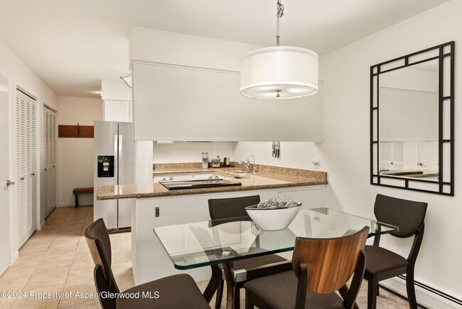 Building Photo - 205 E Durant Ave