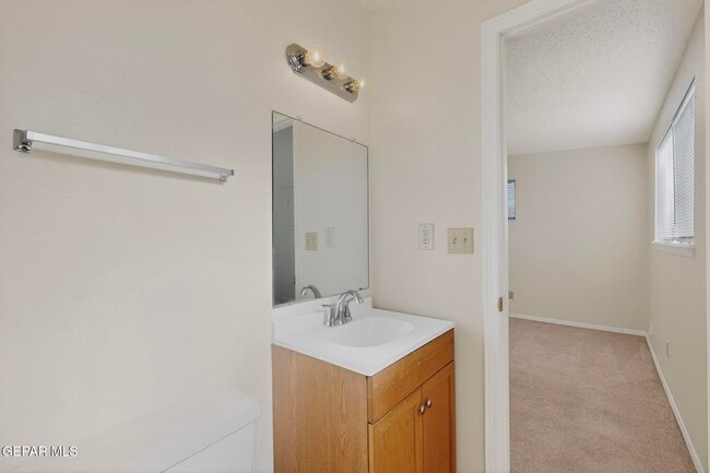 Building Photo - 10370 Kellogg St