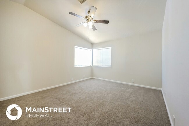 Building Photo - 1611 E Villa Maria Dr