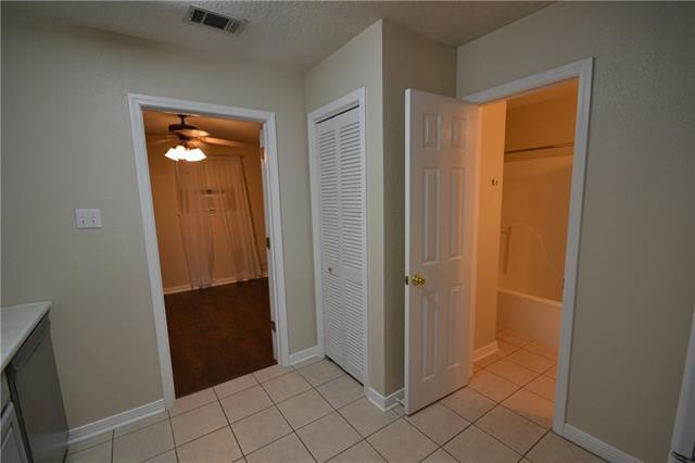 Building Photo - 116 Red Gros Ln