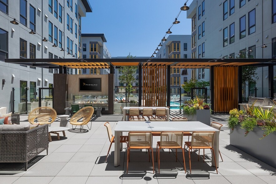 Primary Photo - Passero