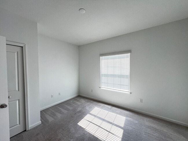 Building Photo - AWESOME 4BD/3BA Home in Ocala!!! Washer and Dryer INCLUDED!