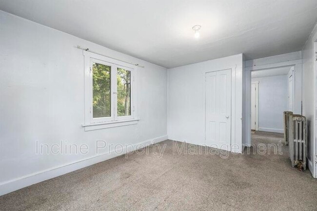 Building Photo - 457 E 100 S St