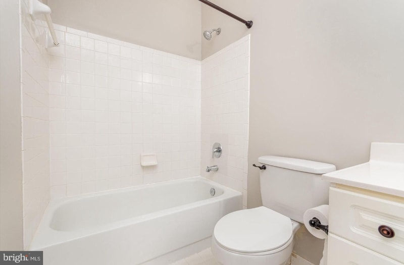 Building Photo - 4690 Lawton Way