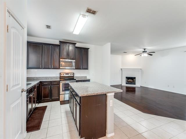 Building Photo - 1029 Holly Anne Ln