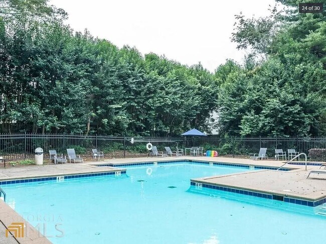 Building Photo - 2208 Queen Anne Ct