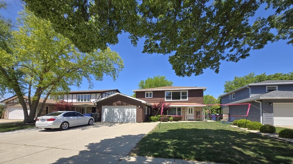 Building Photo - 1002 E Callero Cir