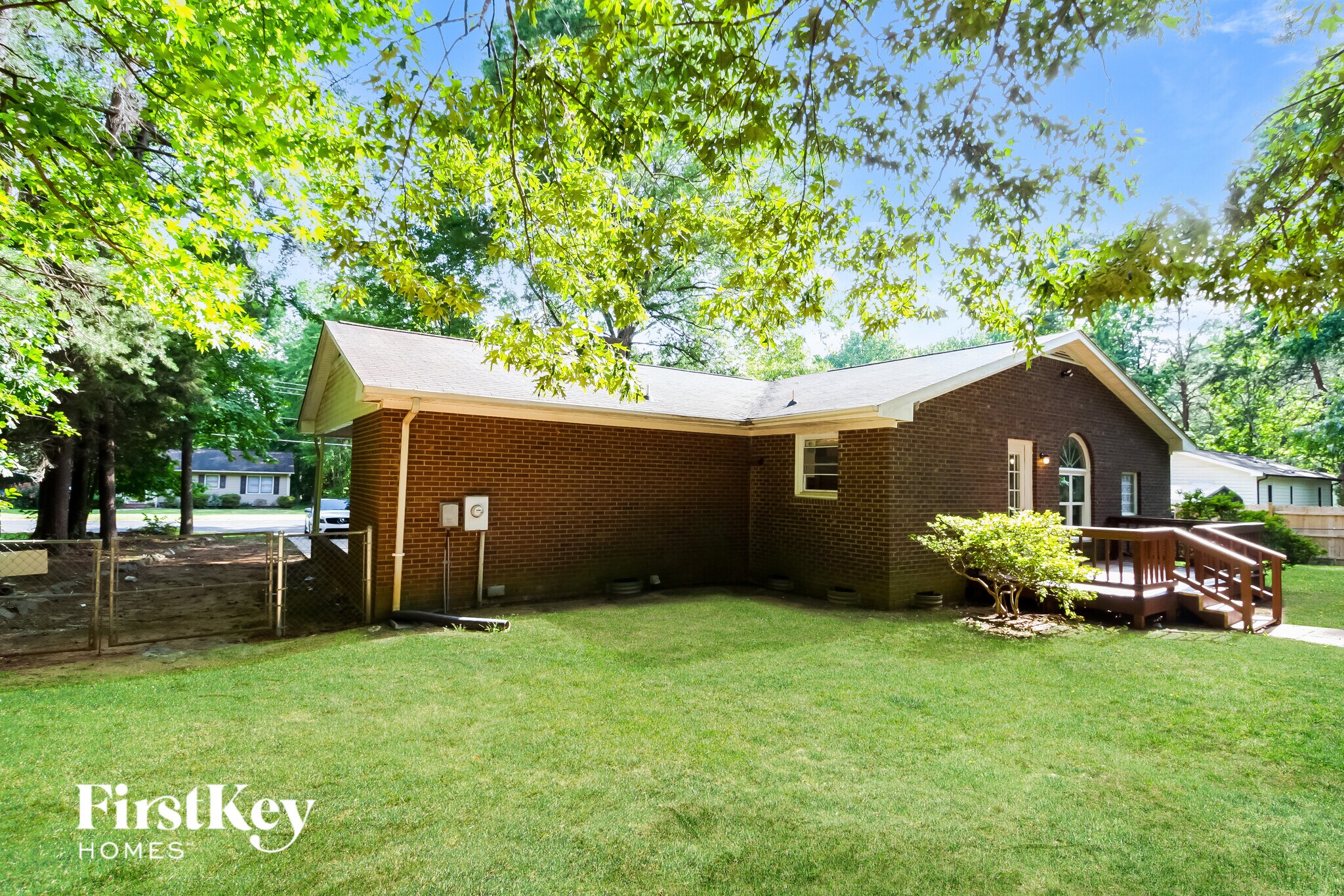 Building Photo - 625 Scott Dr