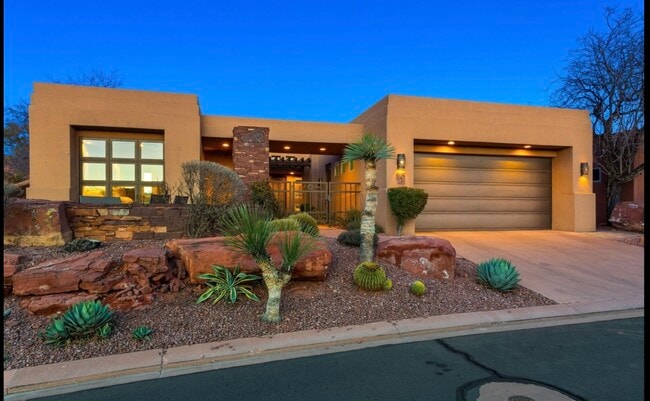 Building Photo - 2410 W Entrada Trl