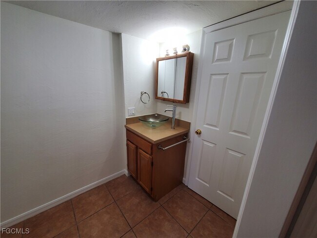 Building Photo - 2366 E Mall Dr