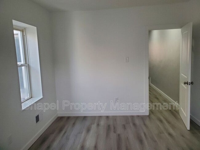 Building Photo - 118 S 57th St