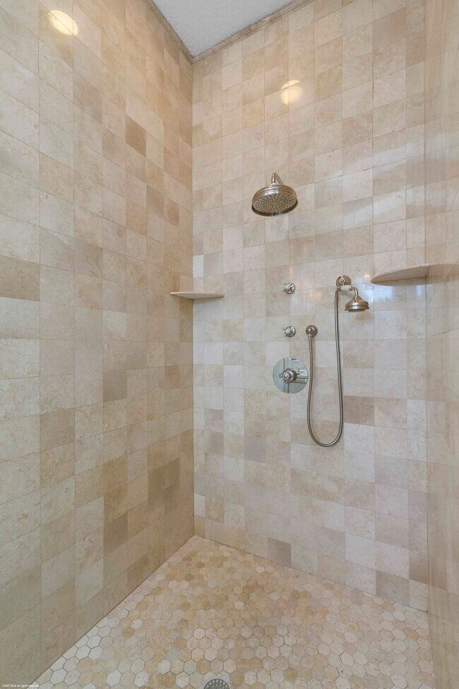 Building Photo - 12600 Mallet Cir