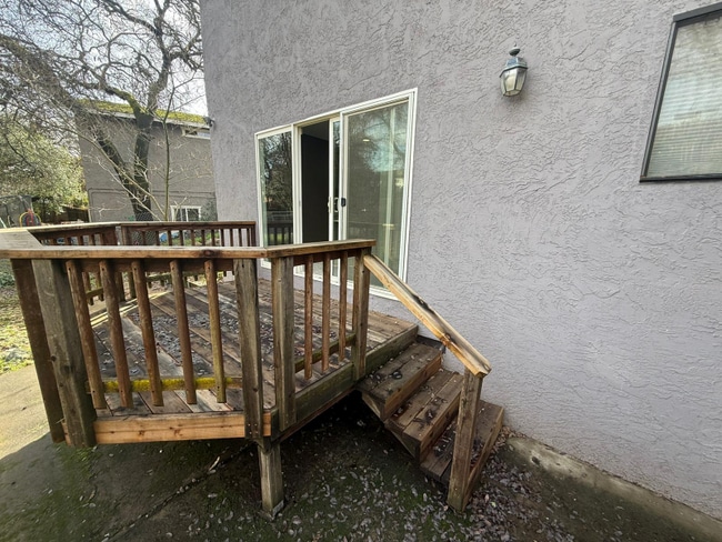 Building Photo - 9487 Dalton Way