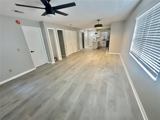 Building Photo - 3555 5th St