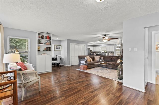 Building Photo - 3805 Hawick Ln