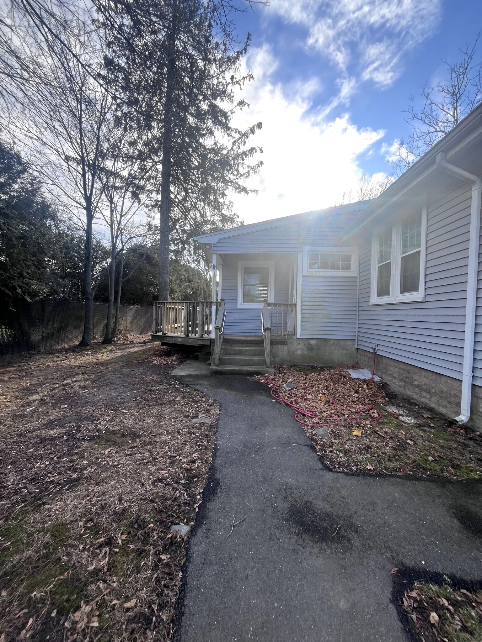 Building Photo - 24 Arnold Ave