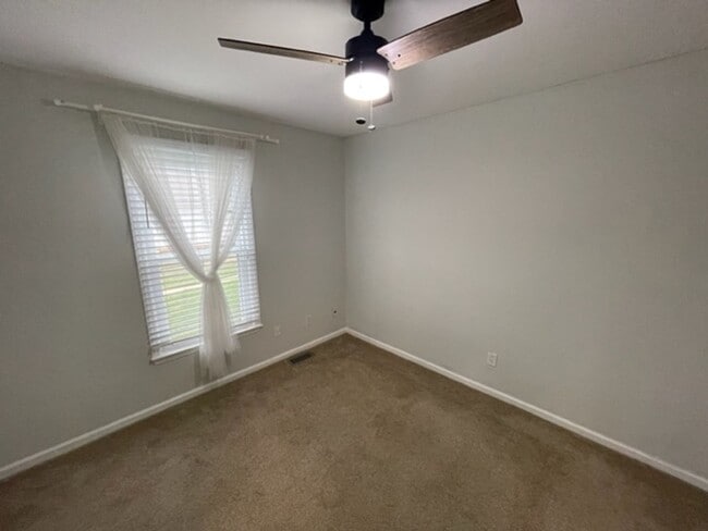 Building Photo - 4804 Hoyle Dr