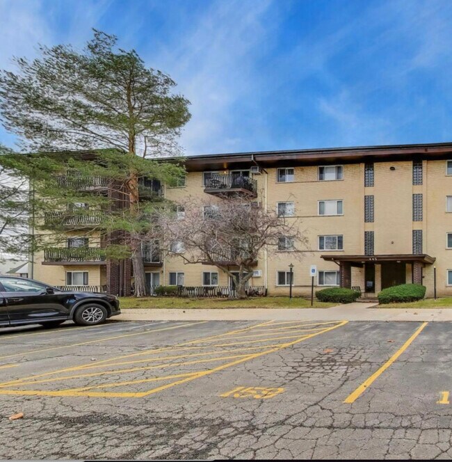 Building Photo - 445 S Cleveland Ave