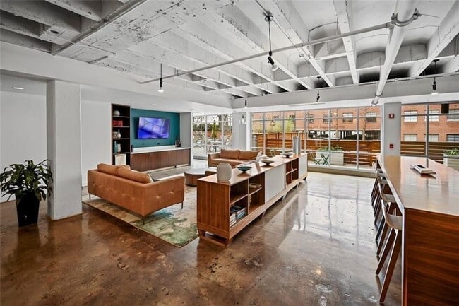 Building Photo - 878 Peachtree St NE