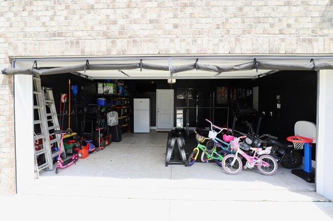 Building Photo - 835 Curlew Cir