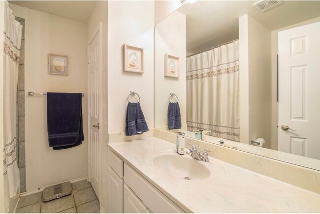 SPARE FULL BATH UPSTAIRS - 14935 Turret Run