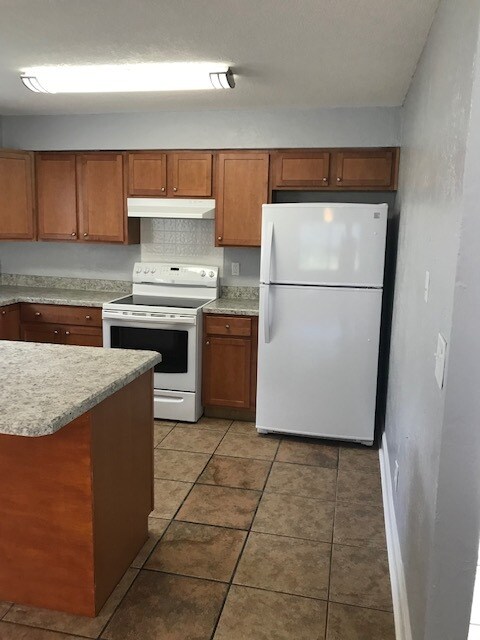 Building Photo - 1595 Megan Bay Cir