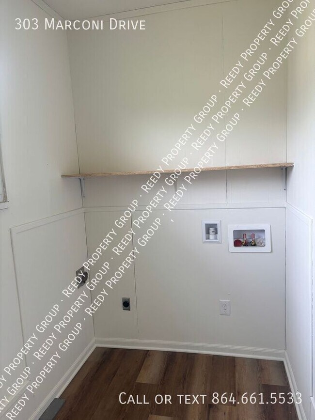 Building Photo - 303 Marconi Dr