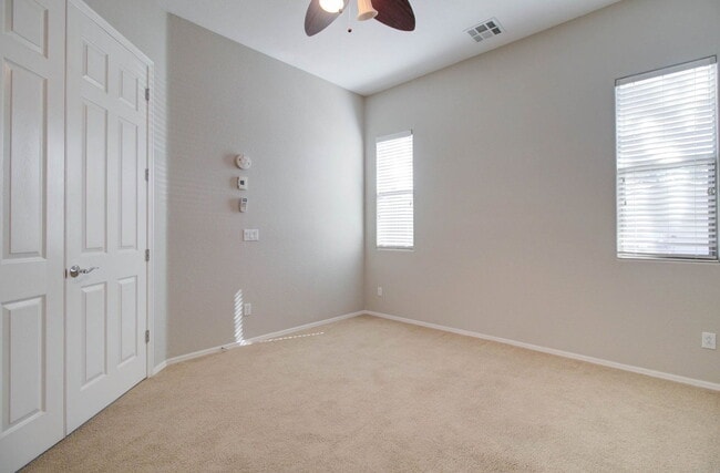 Building Photo - 4120 E Donato Dr