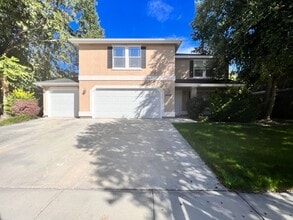 Building Photo - 4448 N Heritage Wds Wy