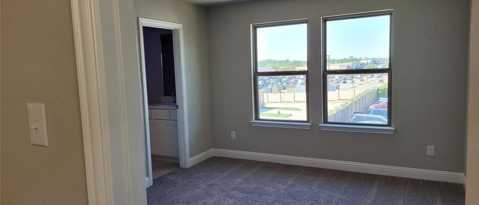 Building Photo - 124 Settlers Wy