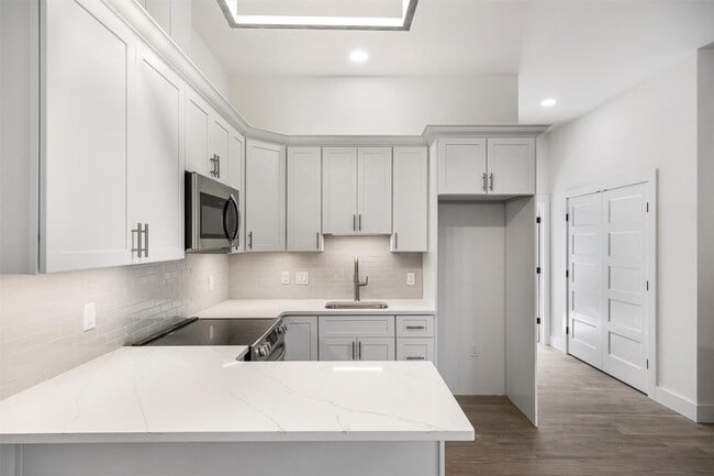 Building Photo - 1083 US-9