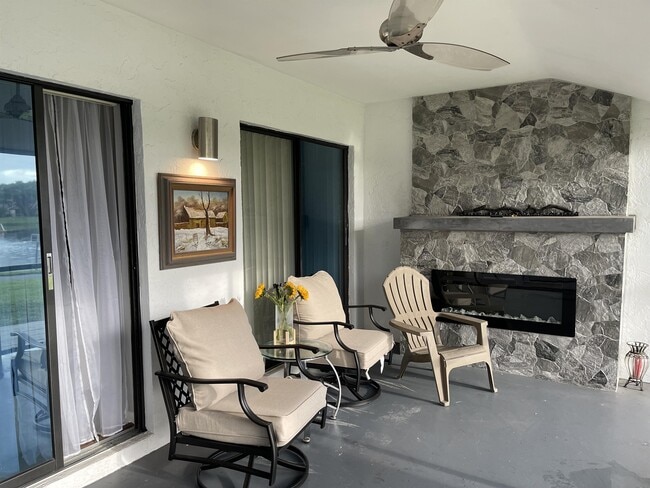 Building Photo - 1030 Green Pine Blvd