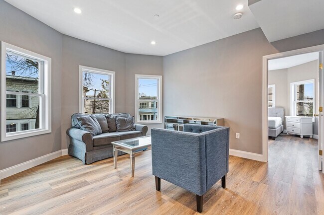 Building Photo - 110 Congress Ave